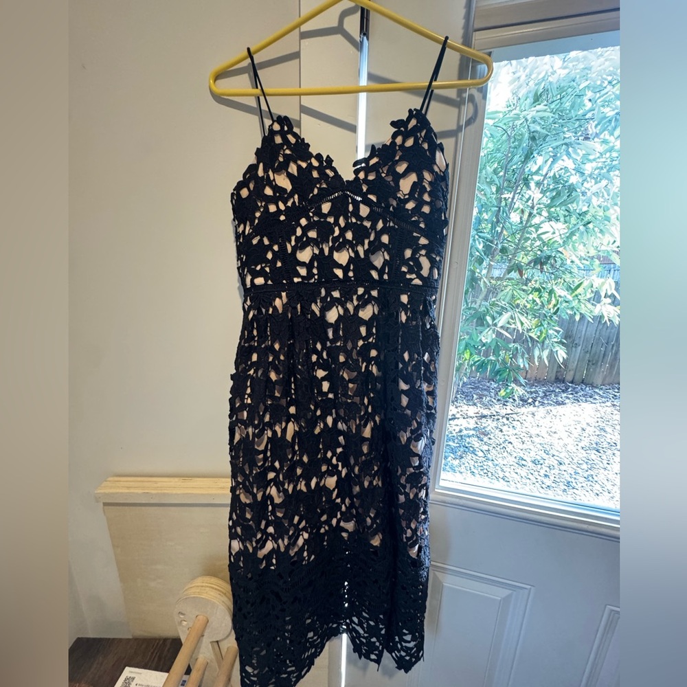 Source Unknown Black Lace Midi Dress